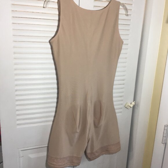 sz l nude open bust mid thigh bodysuit shapewear latch hook front zip bottom - Picture 4 of 7
